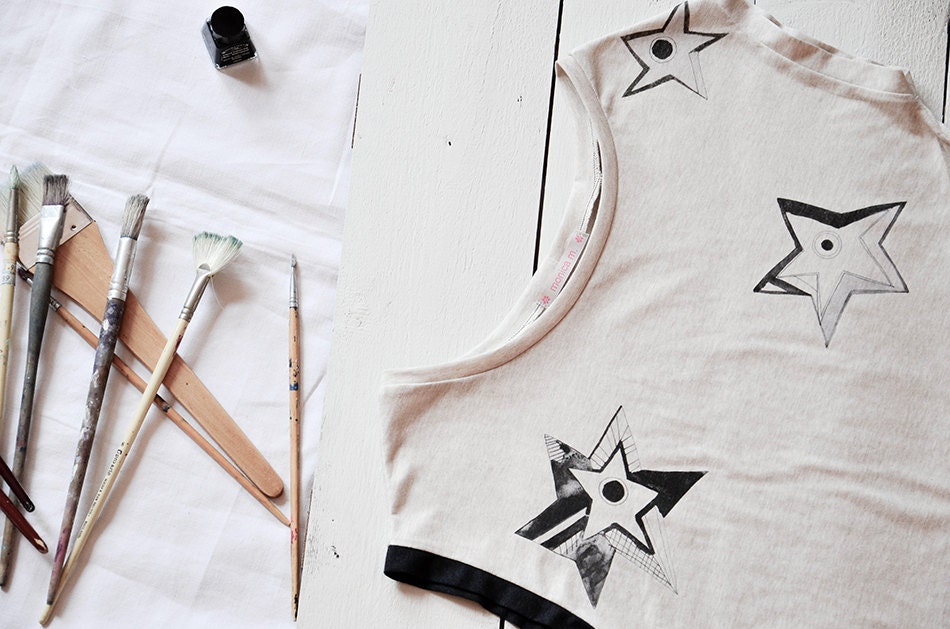 Falling Stars tshirt - heat printed organic cotton oversized womens tank top