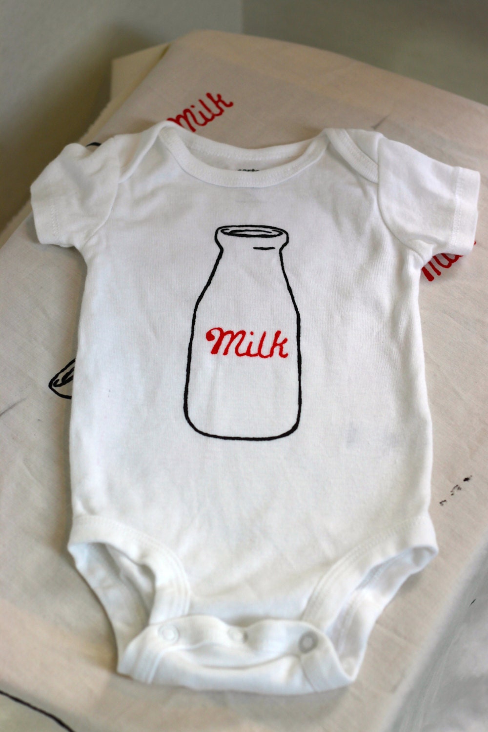 Wee little onesie for Kitschy Kids, Retro Milk Bottle Screen Print Infant Diaper Shirt 3m