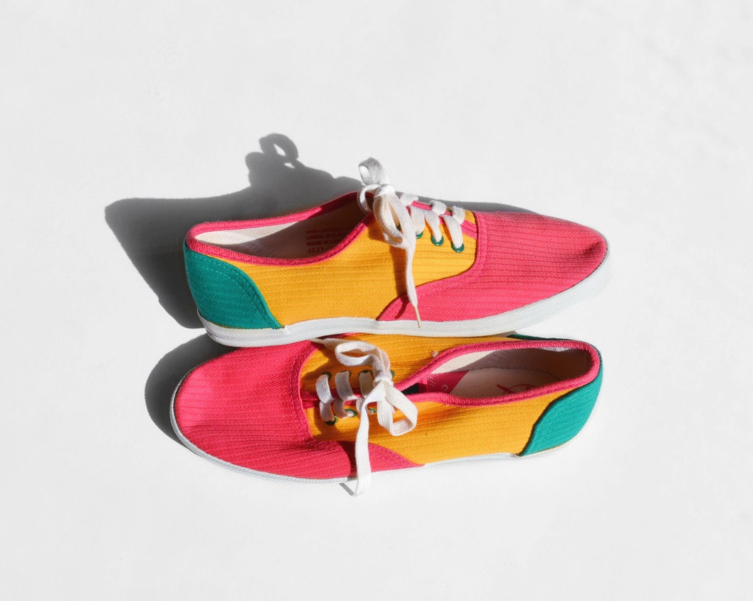 Vintage 90s Colorblock Pinwale Tennis Shoes in Pink Green & Yellow- 7