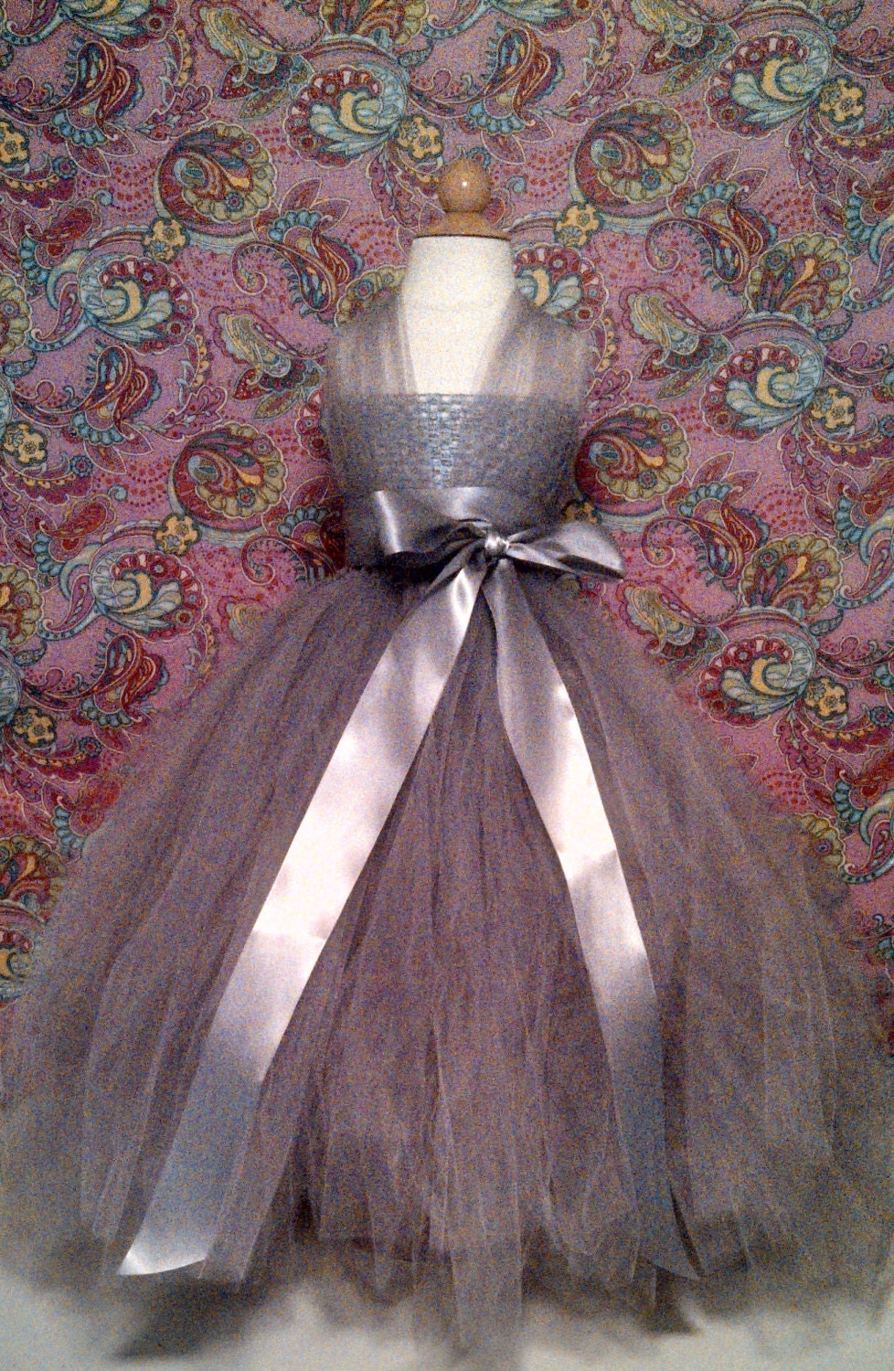 15% OFF with code SAVE15 - Vera Wang inspired dress in Silver with Customizable Sash