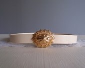1986 Mimi DiN Golden tribal buckle with ivory & blue straps ... fits 22 - 34