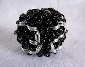 Chainmaille Dice - Black and Silver D6