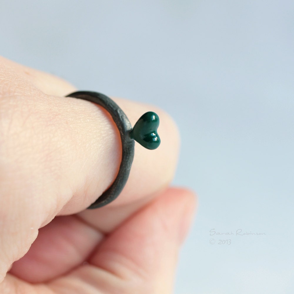 Teal Green Heart Ring Oxidized Love Silver T15