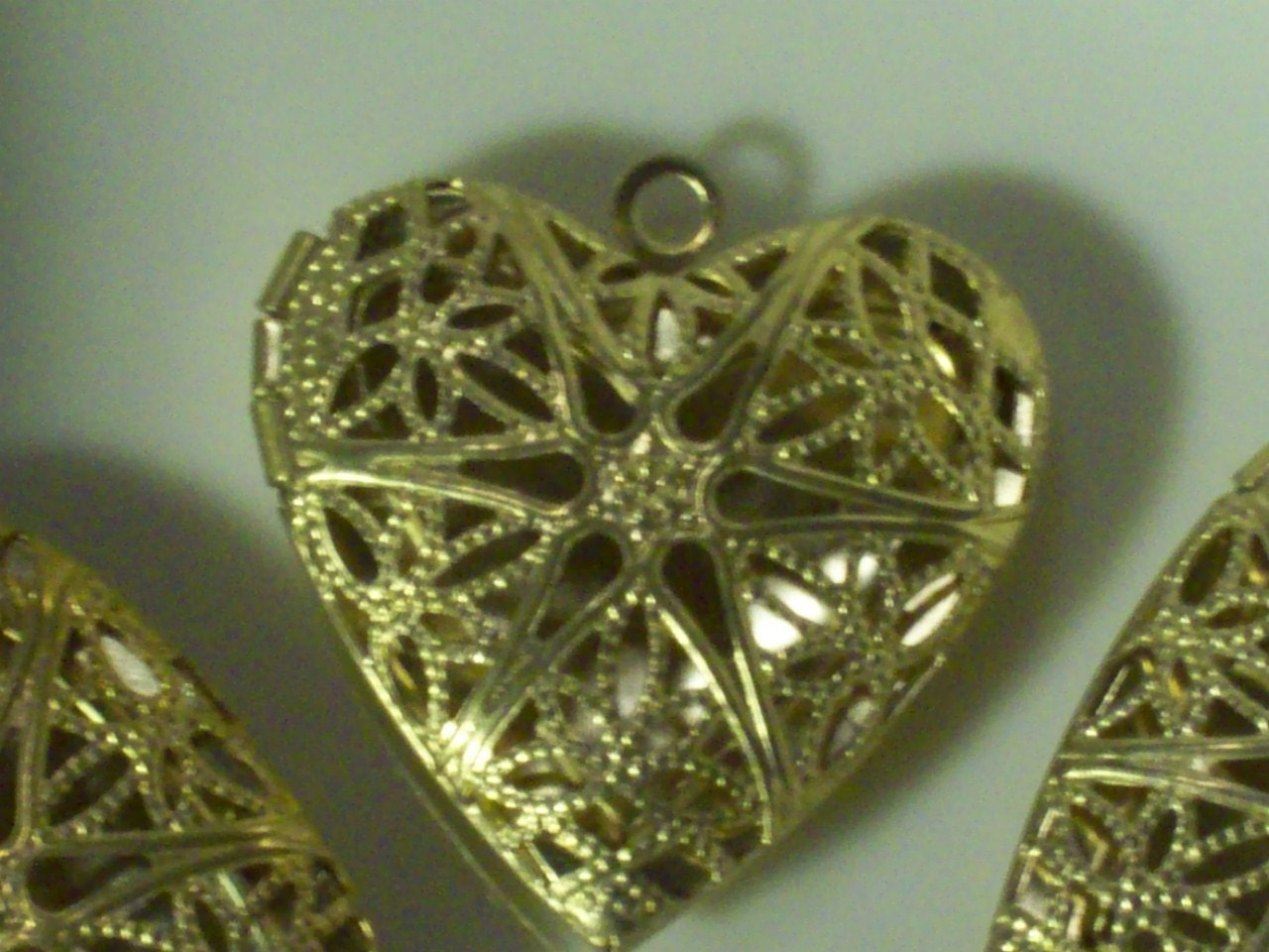 One,  Hear Shaped Locket, Unusually etched and decorated front, Round, 1"-1", Very different, beautiful, unusual, holds only one photo