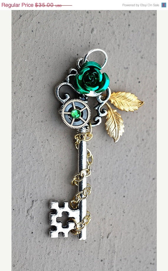 SALE - Green Summer Rose Key Necklace