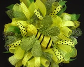 Spring Wreath, Summer Wreath, Bee Sunflower Wreath, Poly Mesh, Geo Mesh Wreath - Item 770