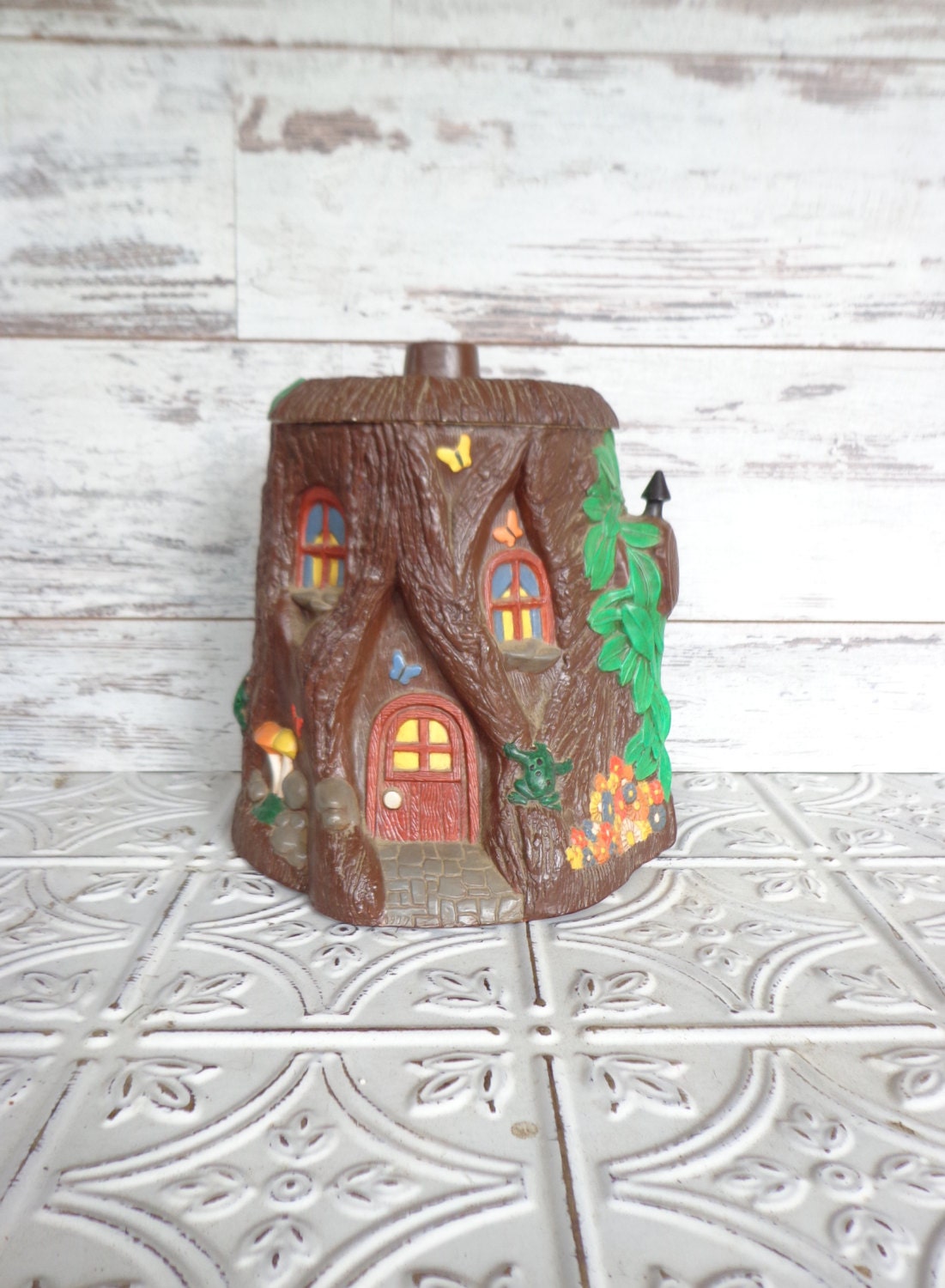 Vintage Tree House Cookie Jar Canister Mushrooms, Leaves, Flowers, Butterflies Adorable 1983 9x8 1/4