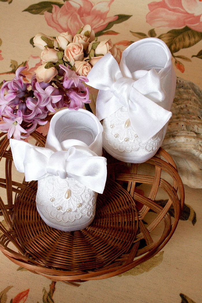 Baptism Christening Baby Shoes Booties White Spring Summer Lace Ribbon Newborn