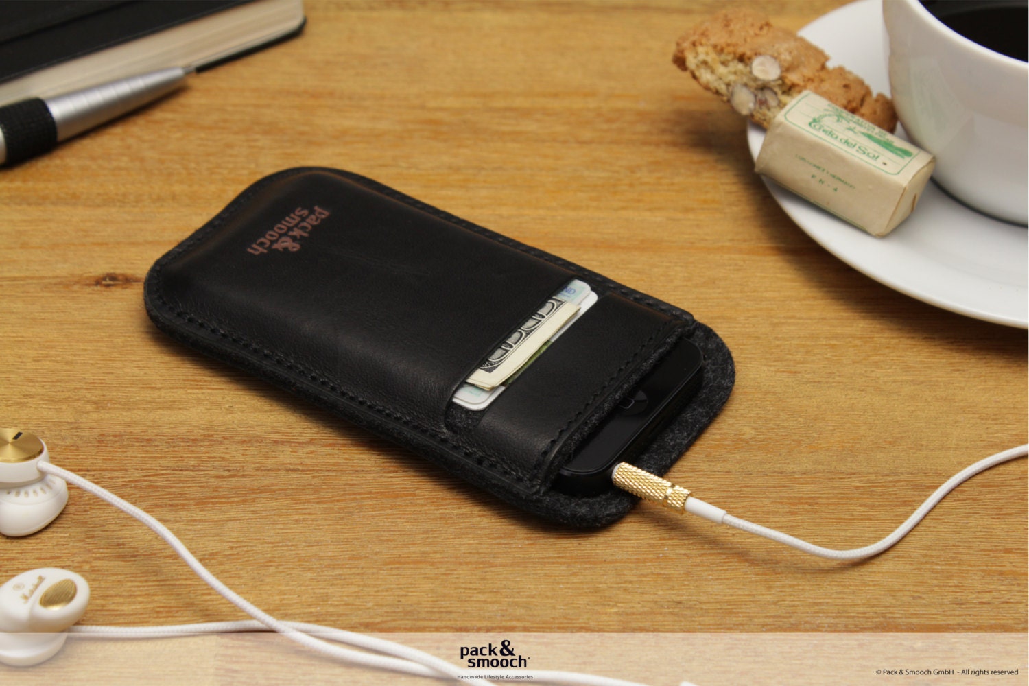 Pack & Smooch iPhone 4S/4 wallet case iphone 4 cover -LEICESTER- LE-4-BLACK