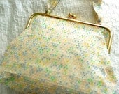 Retro 1950s LUMURED Pastel Plastic Beaded Purse