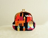 Modern castles art clasp coin purse