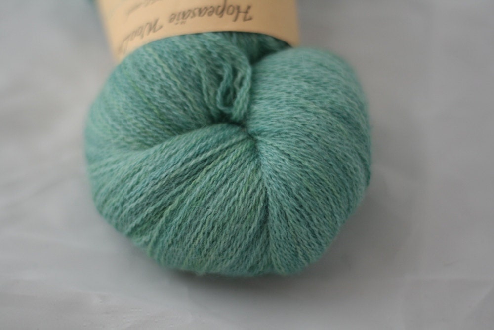 Hopeasäie WooLace, Suomenniitty