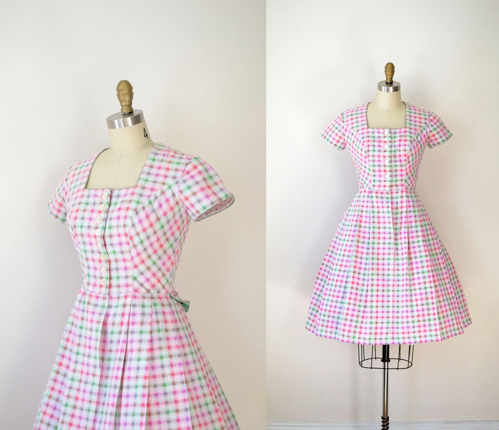 Vintage  Dirndl /  Plaid Cotton Bustle Dress
