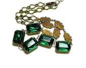 Old Hollywood Vintage Glass Jewel Necklace - Estate Jewelry - Emerald Necklace - Art Deco Necklace - Choker