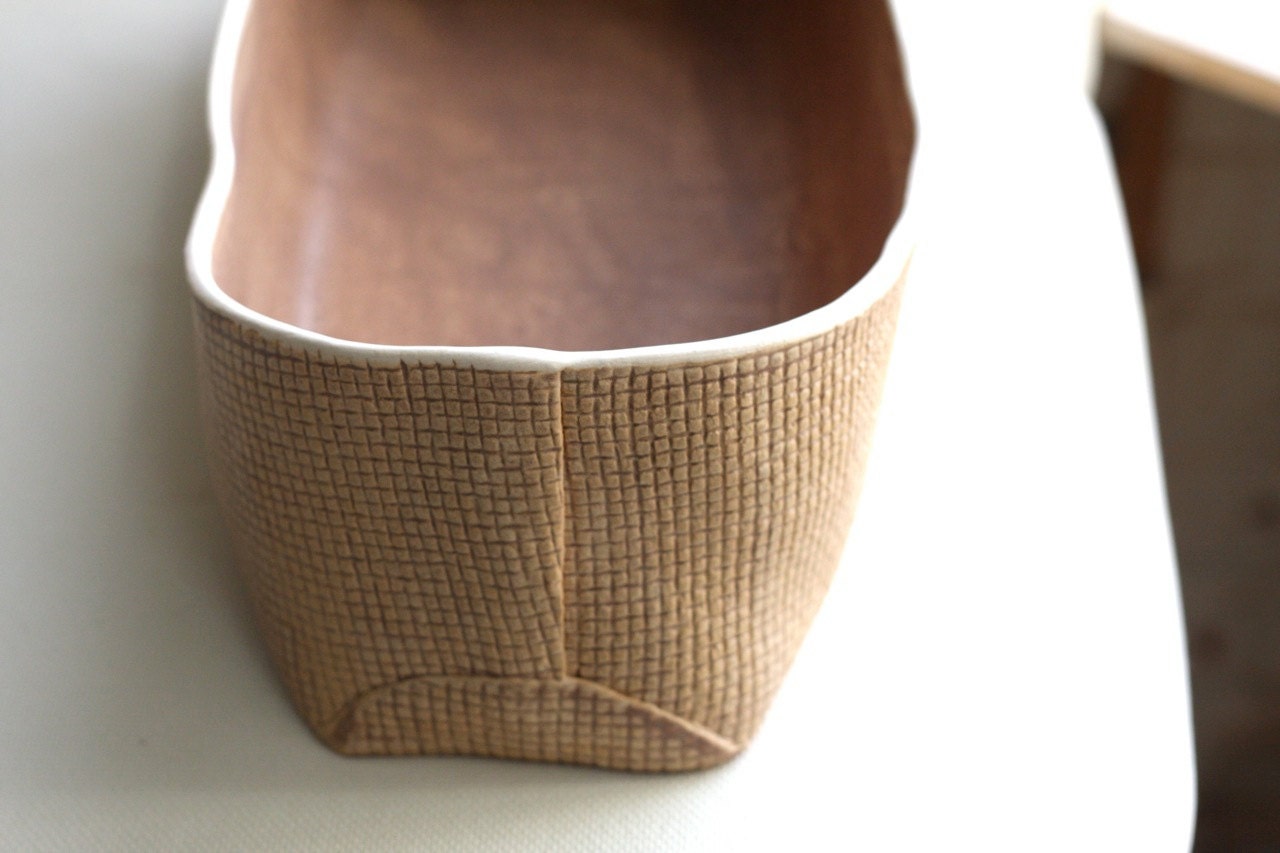 Large Burlap Brown Fruit Bowl - Handmade ceramic burlap pot