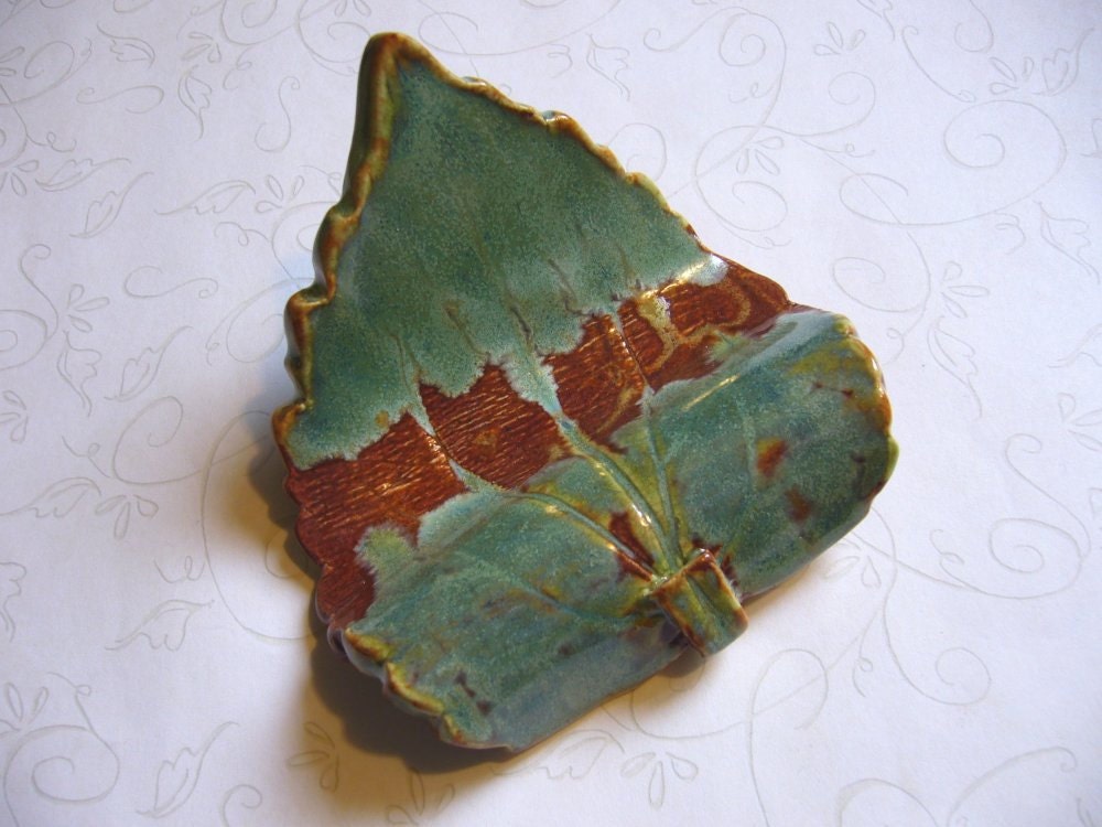 Red Rocks Of Sedona Ceramic Leaf Business Card Holder
