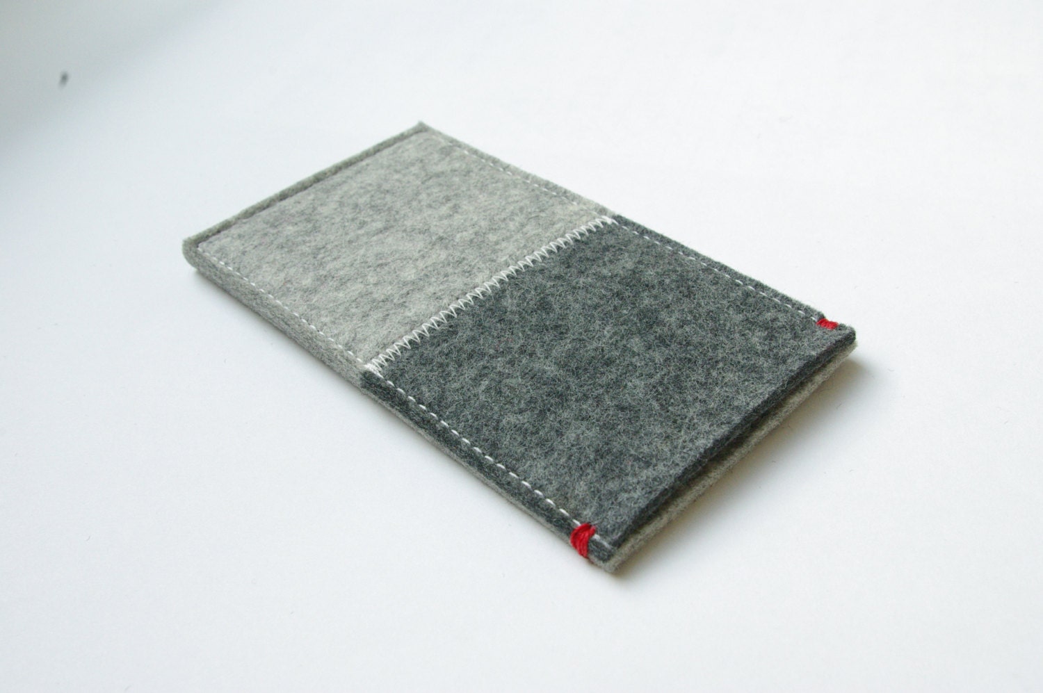 IPHONE  5 COVER felt - Spring Special - 2 colors gray felt - soft and stylish - handmade in Holland -