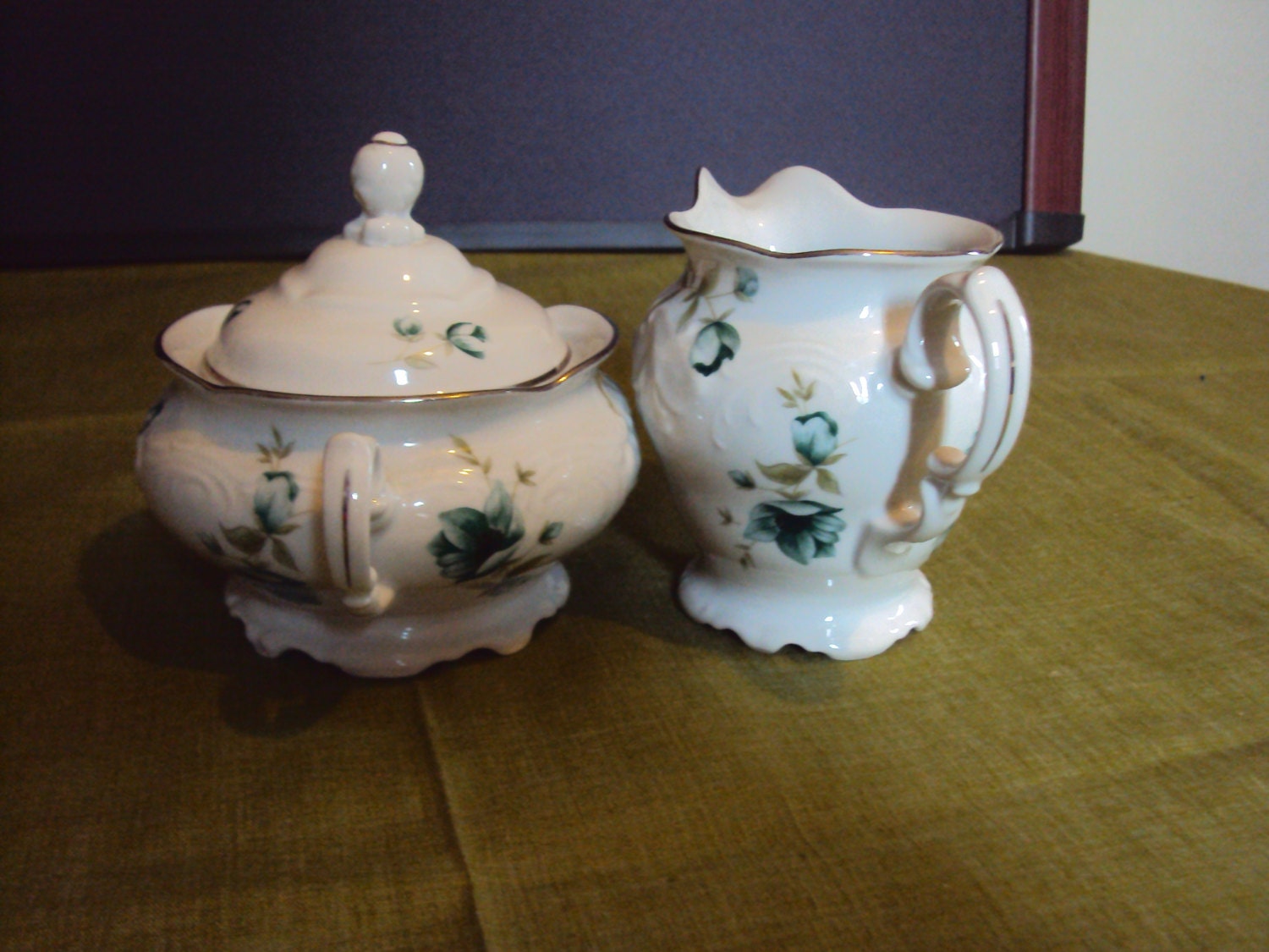 SPRING SALE Walbrzych Gorgeous Green Morning Pattern Creamer & Covered Sugar Bowl