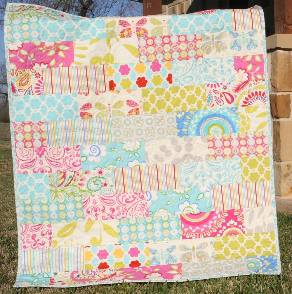 Kumari Garden Baby Girl Quilt Pink Paisley by SunnysideDesigns2