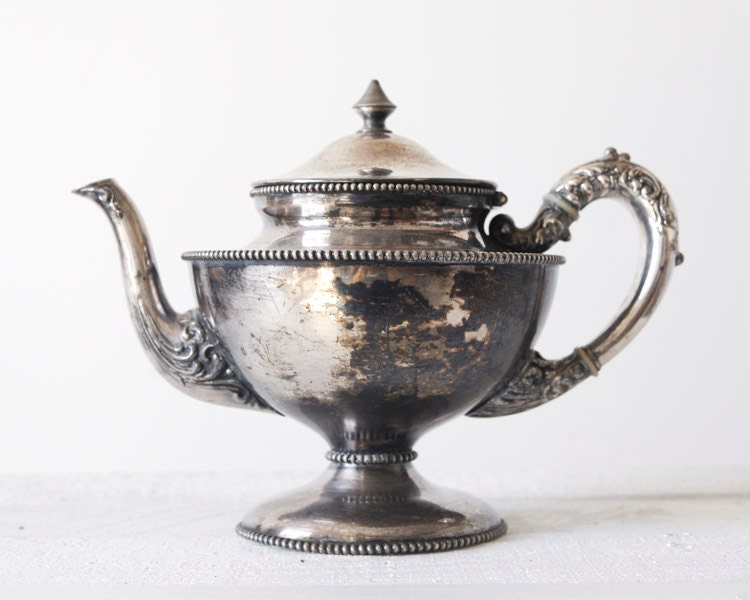 Vintage Silverplate Teapot - Wallace Bro's. Silver Co.