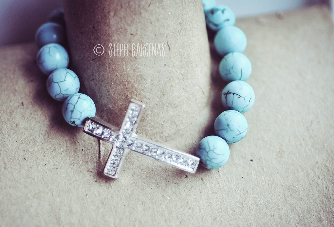 Sideways cross beaded bracelet