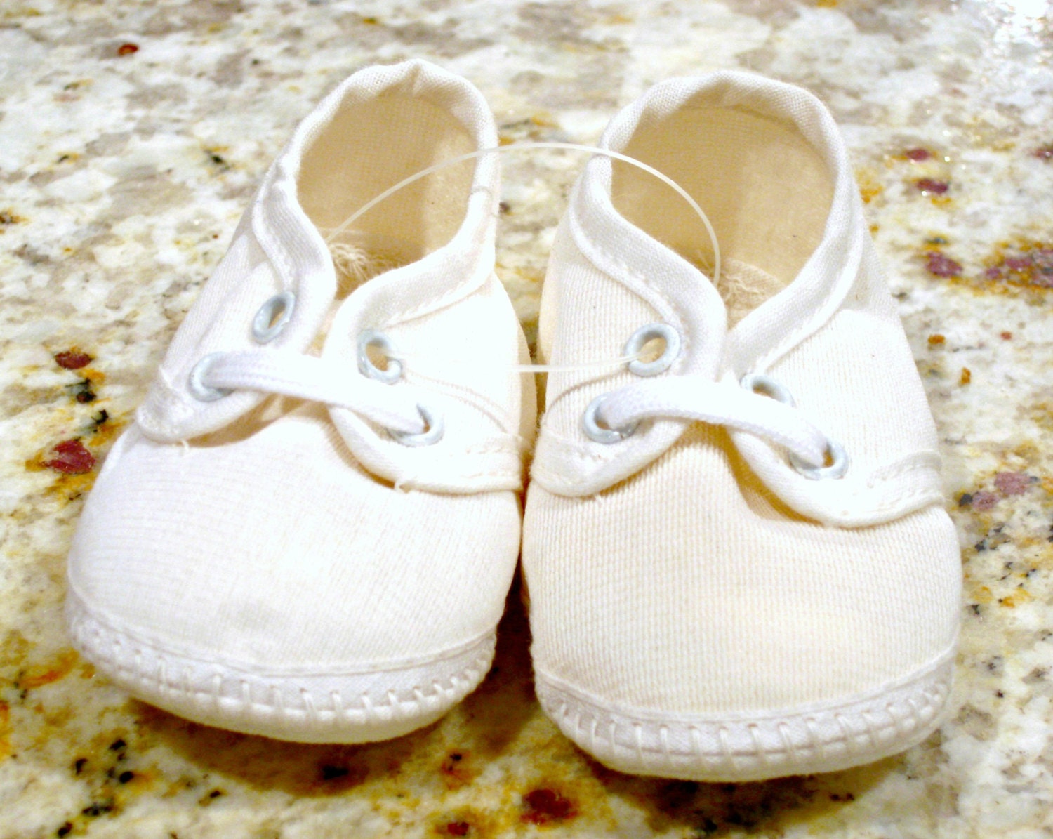 5 Pair White Cloth Baby Shoes Size 0 and 1, Child Life