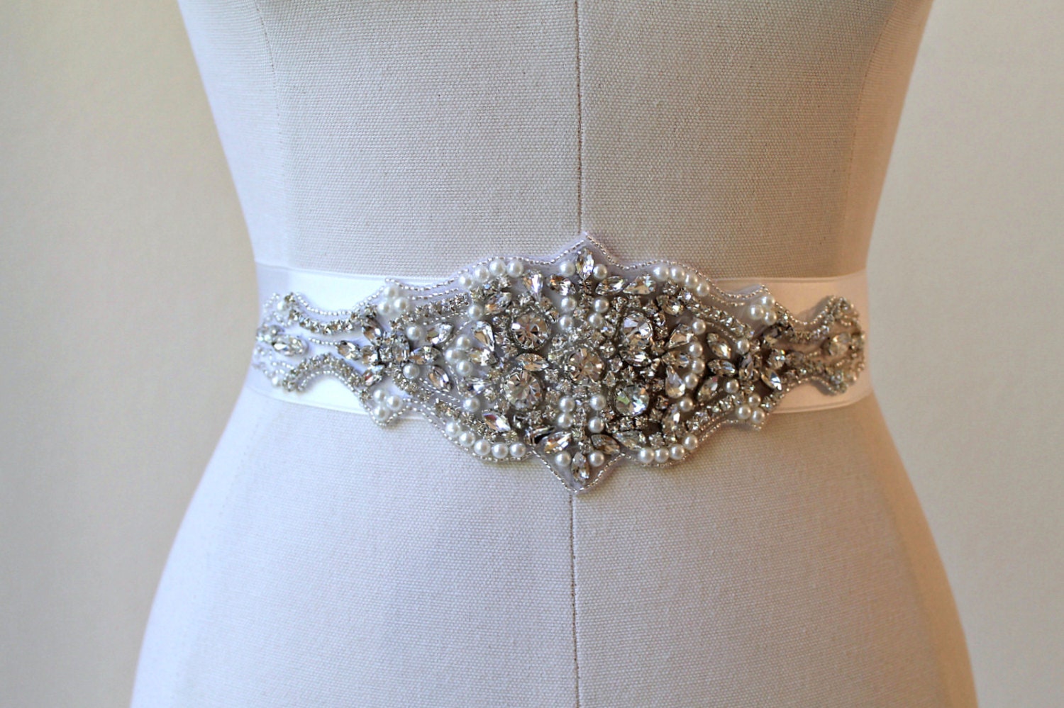 Bridal beaded rhinestone pearl sash. / Vintage style crystal applique wedding belt.  VINTAGE MOSAIC