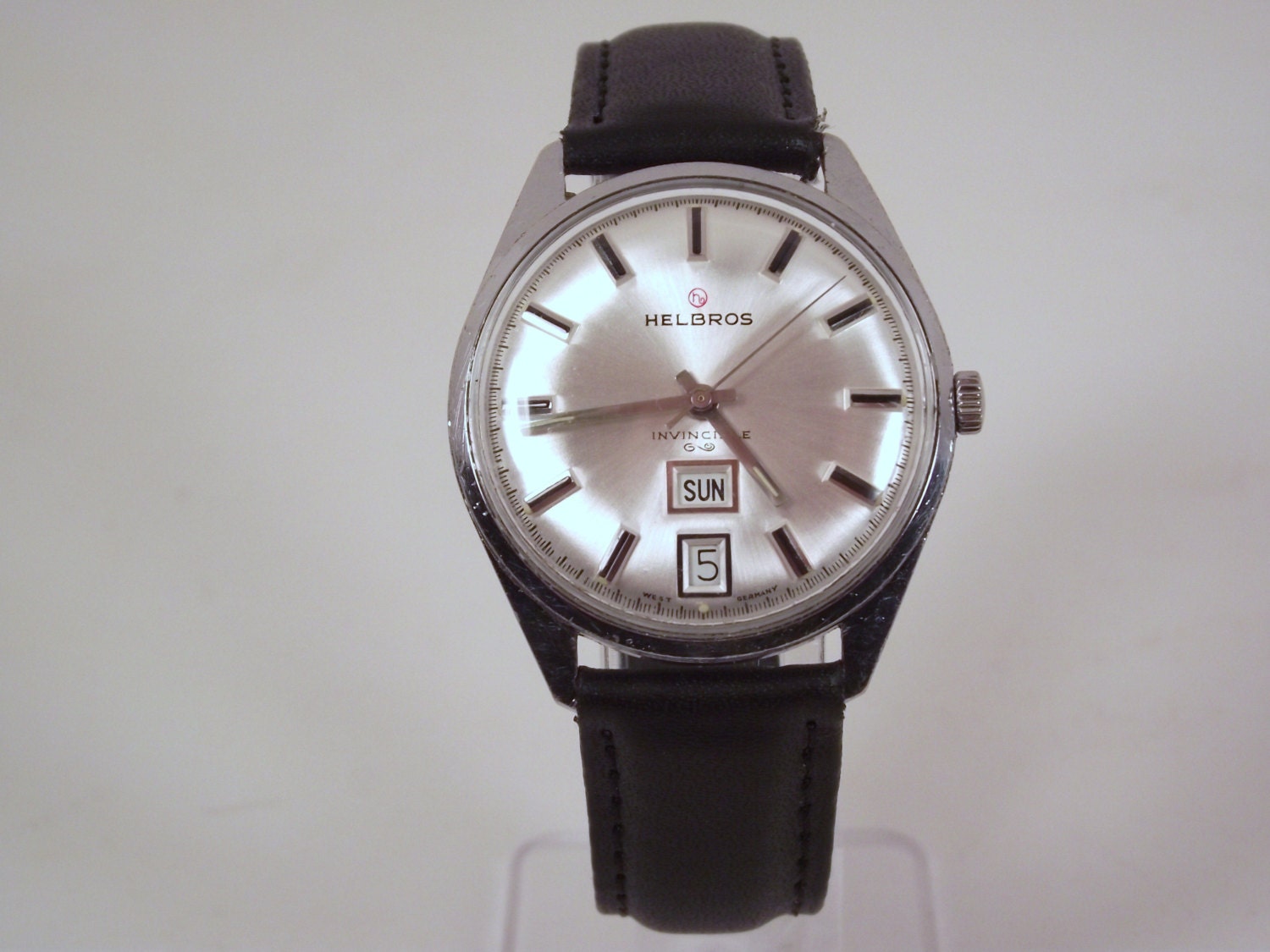 Vintage 1970s Helbros W German Made 17 Jewel Manual Wind Retro Style Men's Watch W/Sweep Second Hand Day & Date Window VGC