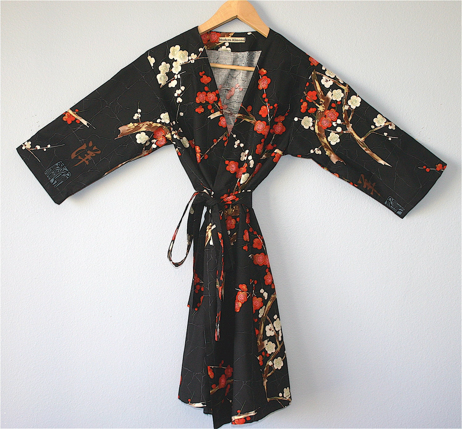 Mid Calf/Ankle Length Kimono Robe. Dressing Gown. Bathrobe. Maternity Robe. Modern Kimono Garden Black..