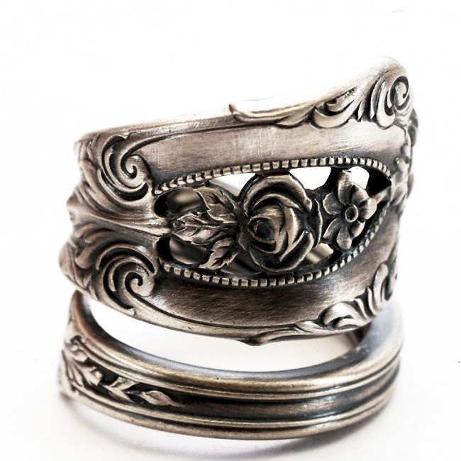 Spoon Ring Vintage Rose Point Pattern Sterling Silver Pattern by Wallace, Handmade in Your Size (4305)