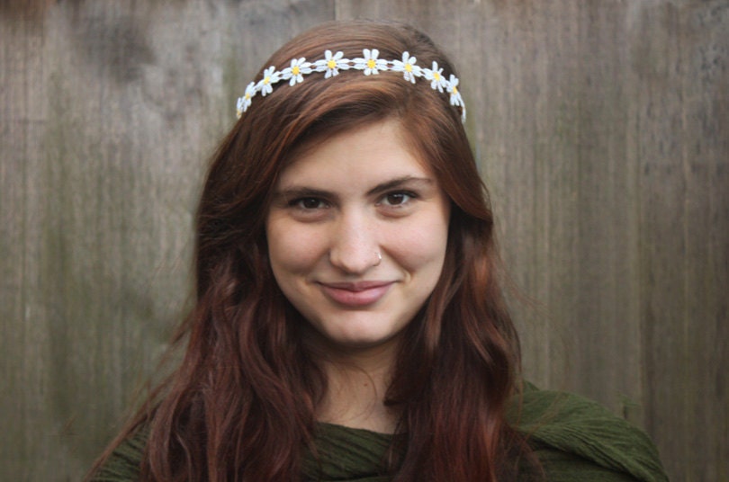 Daisy Headband - EDC,Tiny Daisy Crown, Hippie Headband, White Daisy Hair Wreath, Festivals, Gift Idea, Hipster, Summer Fashion Accessory