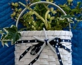 Beach Basket Polka Dots