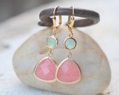 Coral Pink Teardrop and Aqua Jewel Dangle Earrings in Gold. Spring Fashion Earrings. Bridesmaid Earrings. Drop Earrings.
