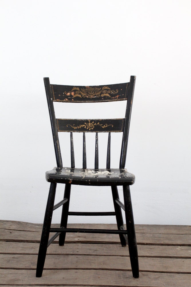 Primitive Chair / Antique Painted Wood Chair