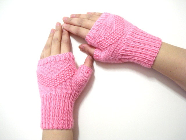 Knit Fingerless Gloves, Adult fingerless gloves, Wrist warmer, Winter gloves, winter gifts, Pink Gloves