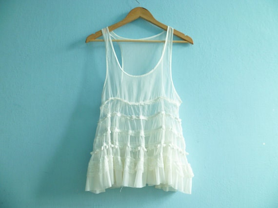 Vintage sheer white tank top / lacy / sleeveless / medium small