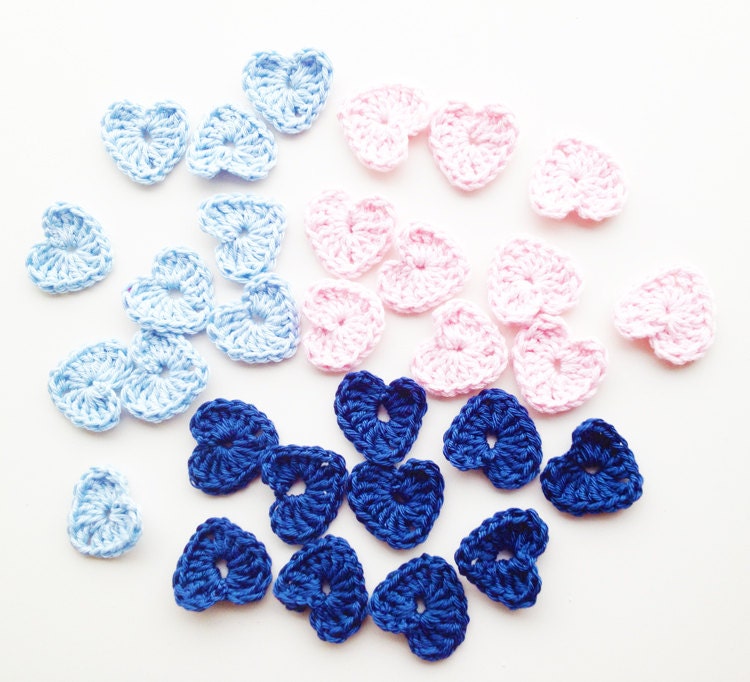 Crochet hearts - set of 30