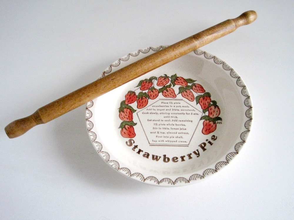 Vintage China Strawberry Pie Plate & Recipe