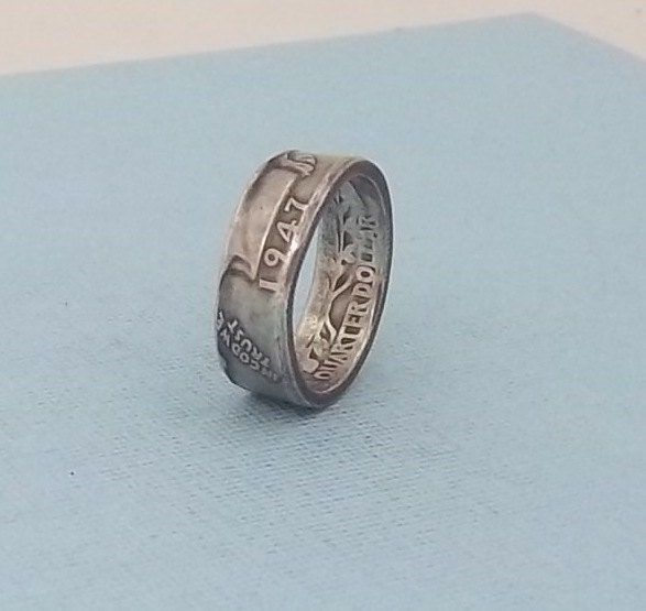Silver coin ring washington quarter year 1947 size 7 1/2.  90% fine silver jewelry