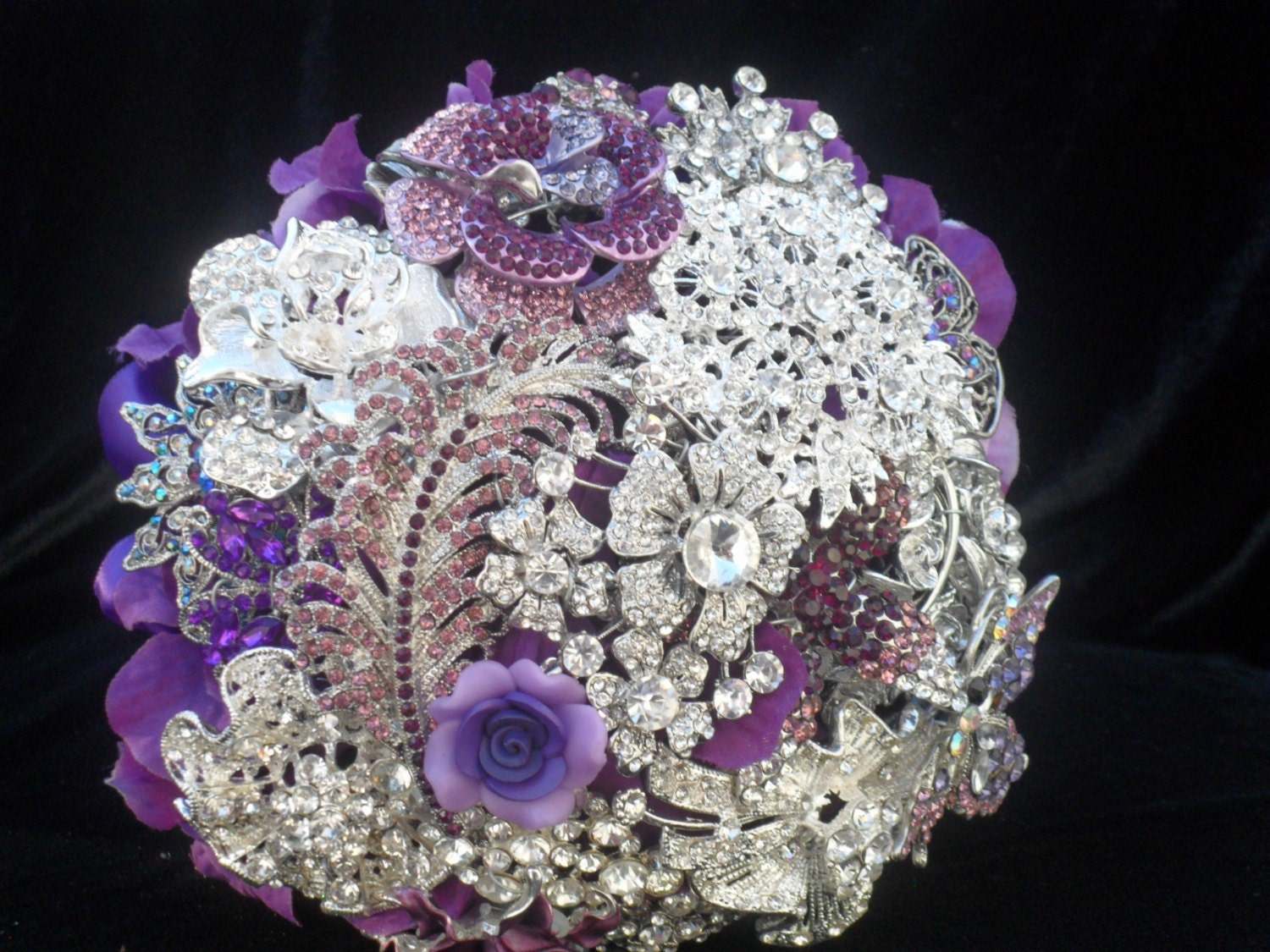 Brooch and Jeweled bouquet. Made to Order