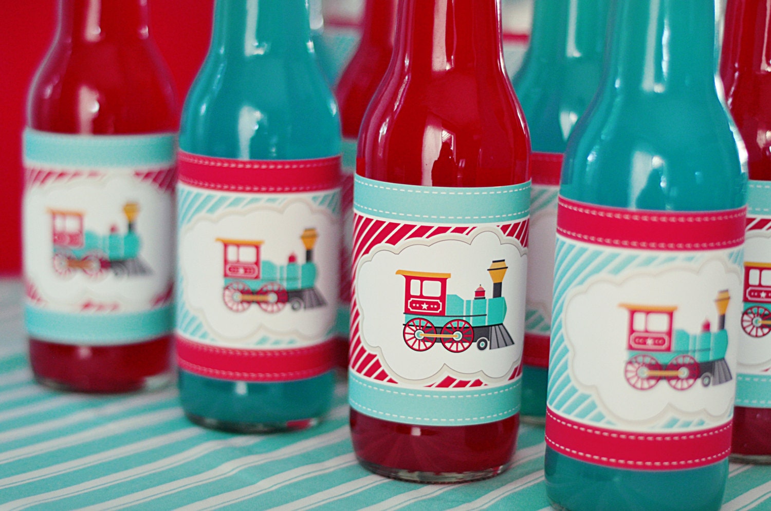 INSTANT DOWNLOAD - DIY printable soda bottle wrappers- choo choo train