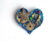 Doctor Who Heart Brooch Pin "Eleven"