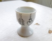 arrow shot glass - black and white hand drawn illustration