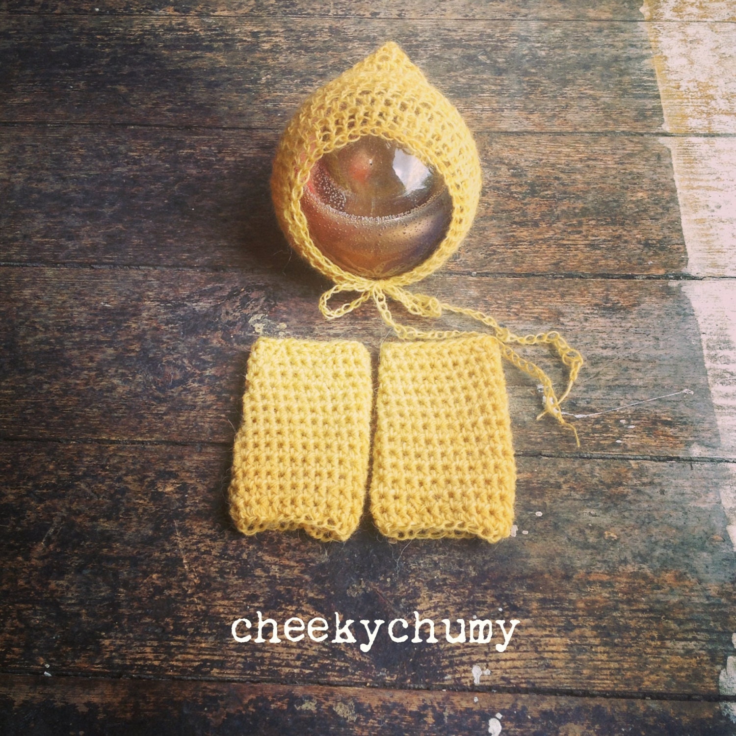 Pure and simple yellow pixie hood, bonnet and matching leg warmers. Size newborn. Great photo prop