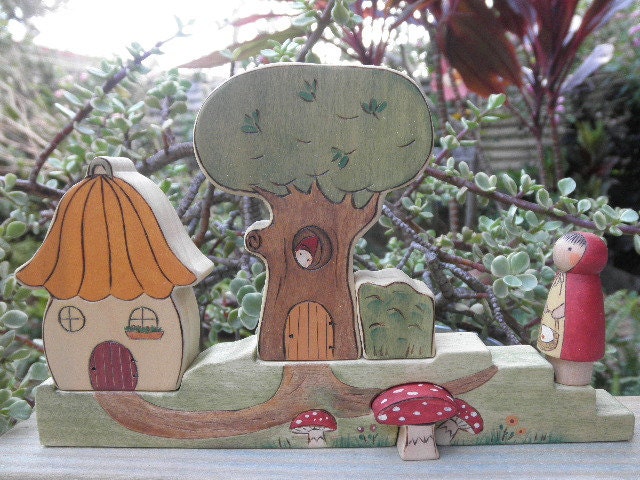 STACKER-PUZZLE Peg Doll Little Red Riding Hood to Grandmother House