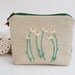 Hand Embroidered Daisy Zipper Coin Purse - Unique Floral Hand Embroidery Design - with Kamille