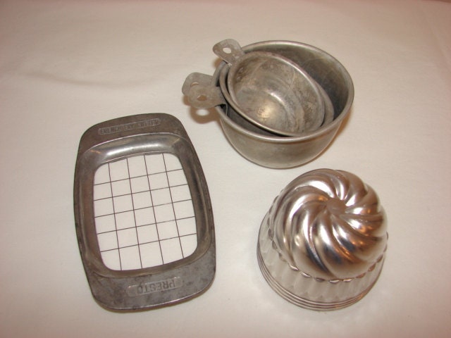 Lot Vintage Metal Kitchen Tools Gadgets Measuring Cups Potato Slicer Auminum Jello Molds