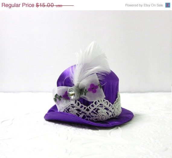 Mothers Day - Violet Purple and Snow White Vintage Lace Fancy Ladys Hat w Feathers