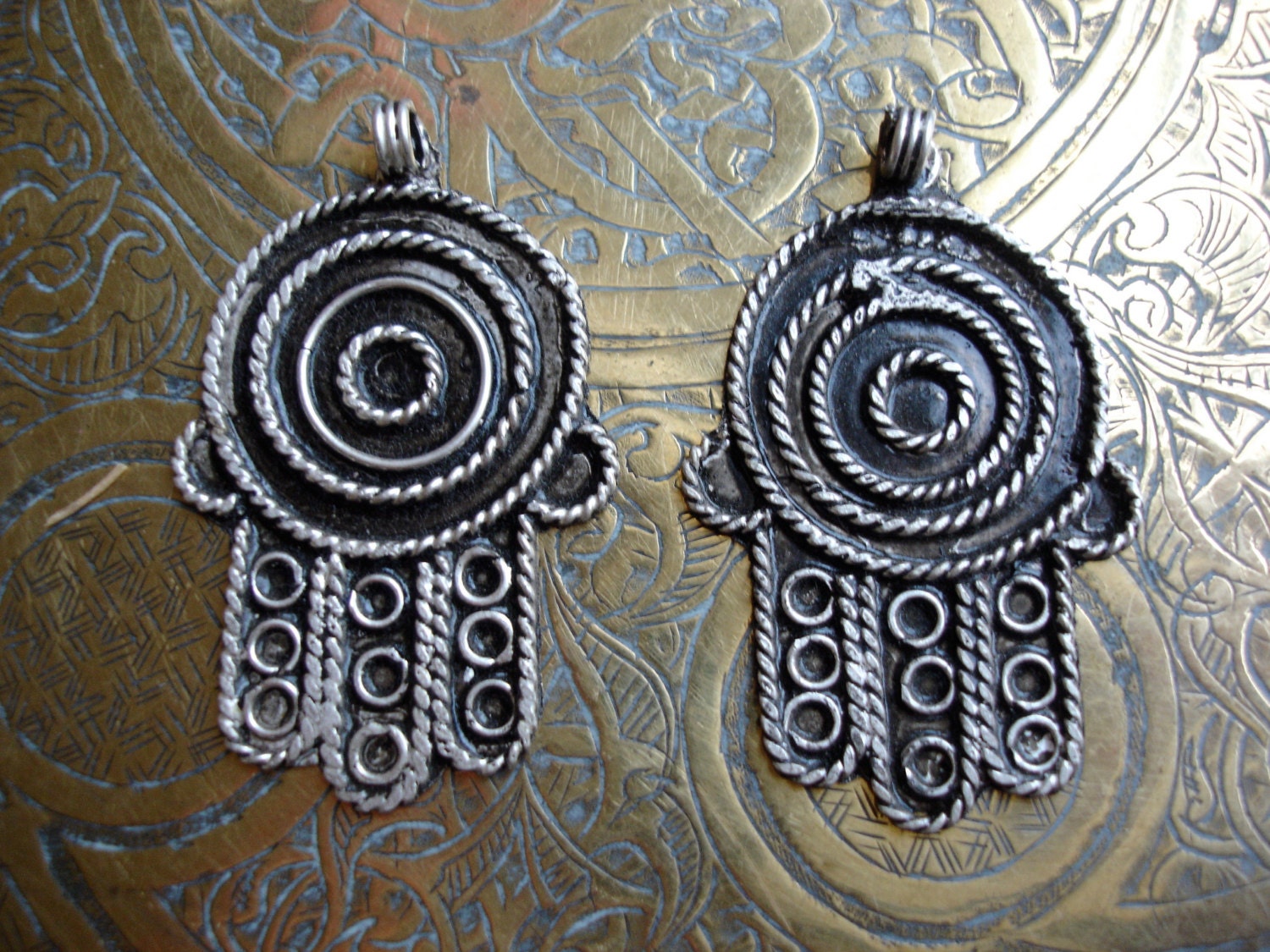 2 black Moroccan Hand of Fatima hamsa khamisa (3)