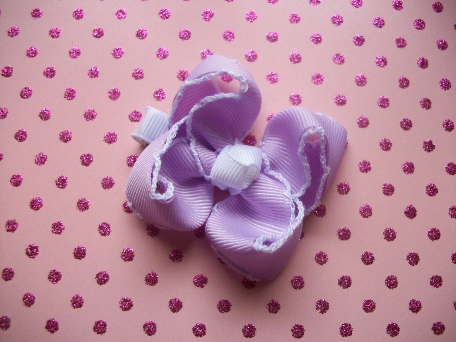 Lavender/White Moonstitch Basic Bow